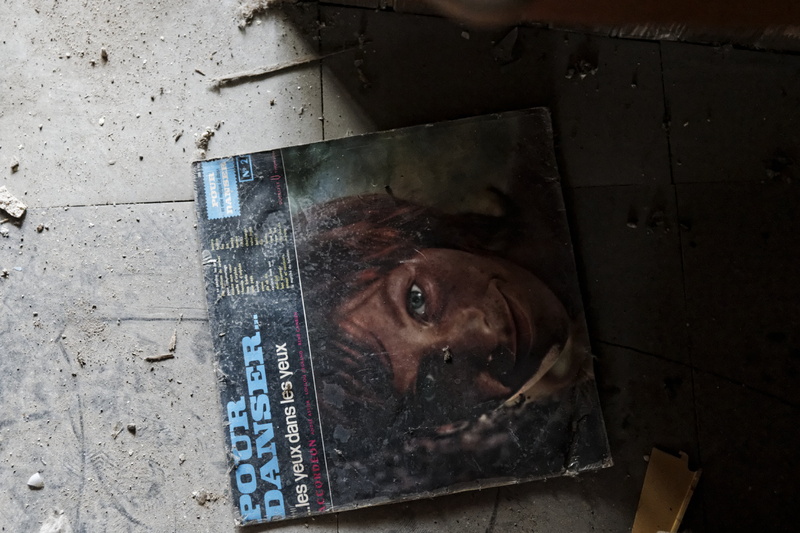 ... les yeux dans les yeux